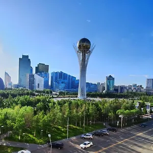 Апартаменты 36 3х комн кв на 1-8 человек с шикарным видом на байтерек, Астана